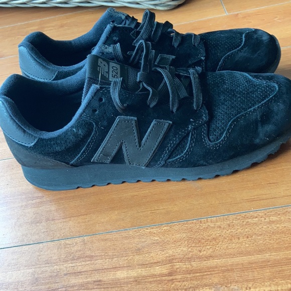 New balance 520 men 9US - Picture 2 of 4